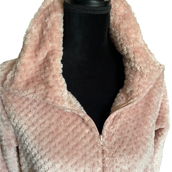 Baby pink Shacket💗 - Picture 2 of 9